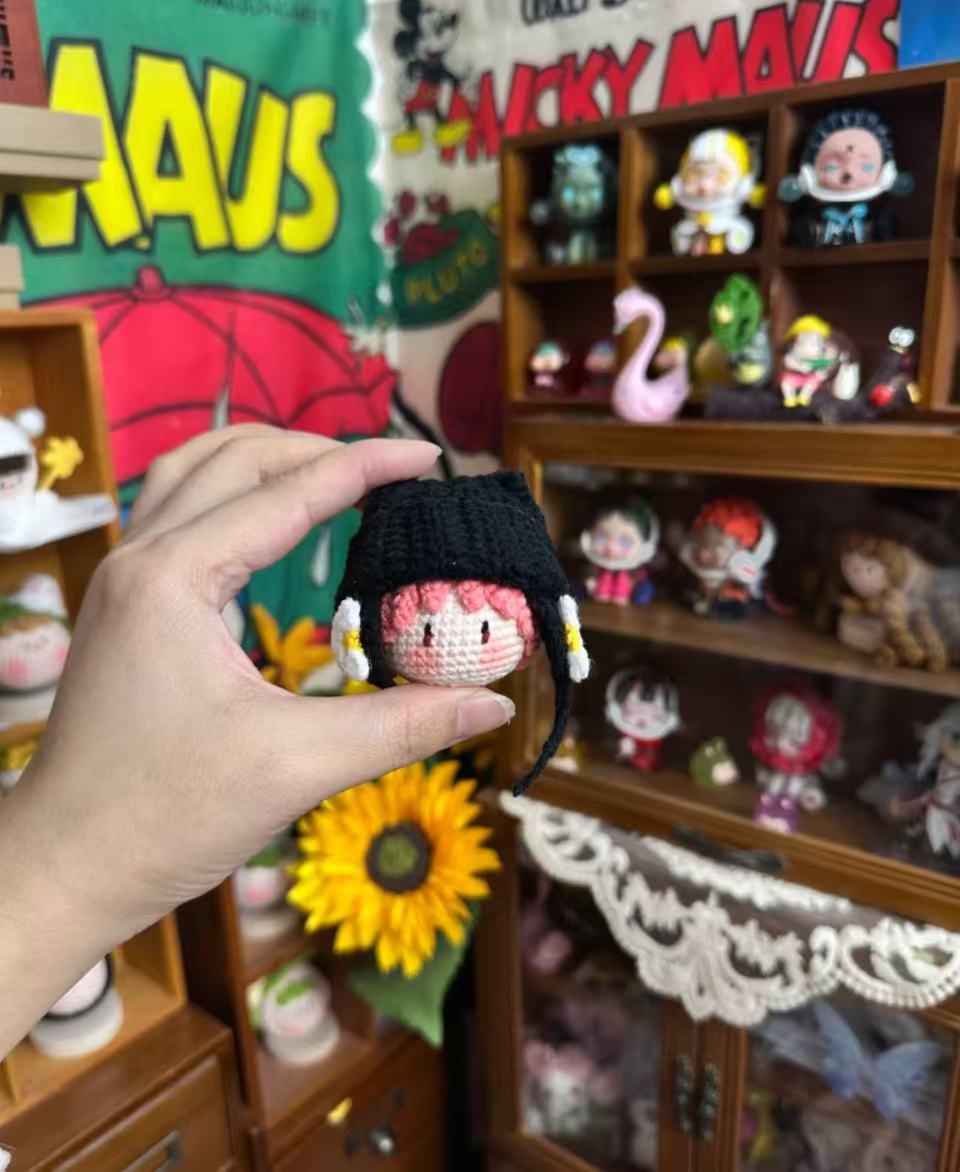 Giftwowo 1PC Handmade Crochet Yarn Doll Keychain, Figurine, Headband, Car Charm, Hair Accessory