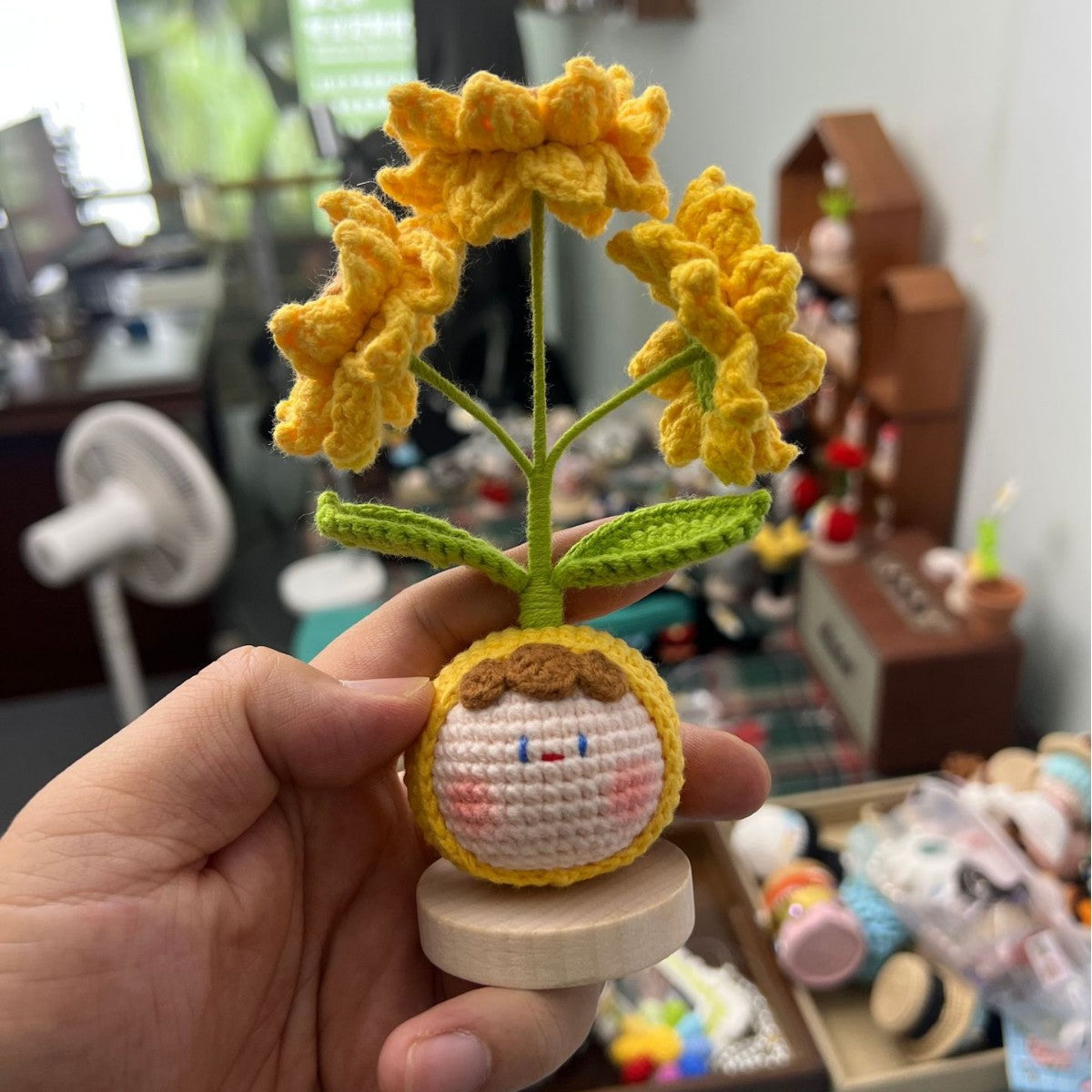 Giftwowo Handmade Yarn Flower Bouquet Dumpling Decoration – Finished DIY Crochet Gift for Teachers, Holiday Gift Idea