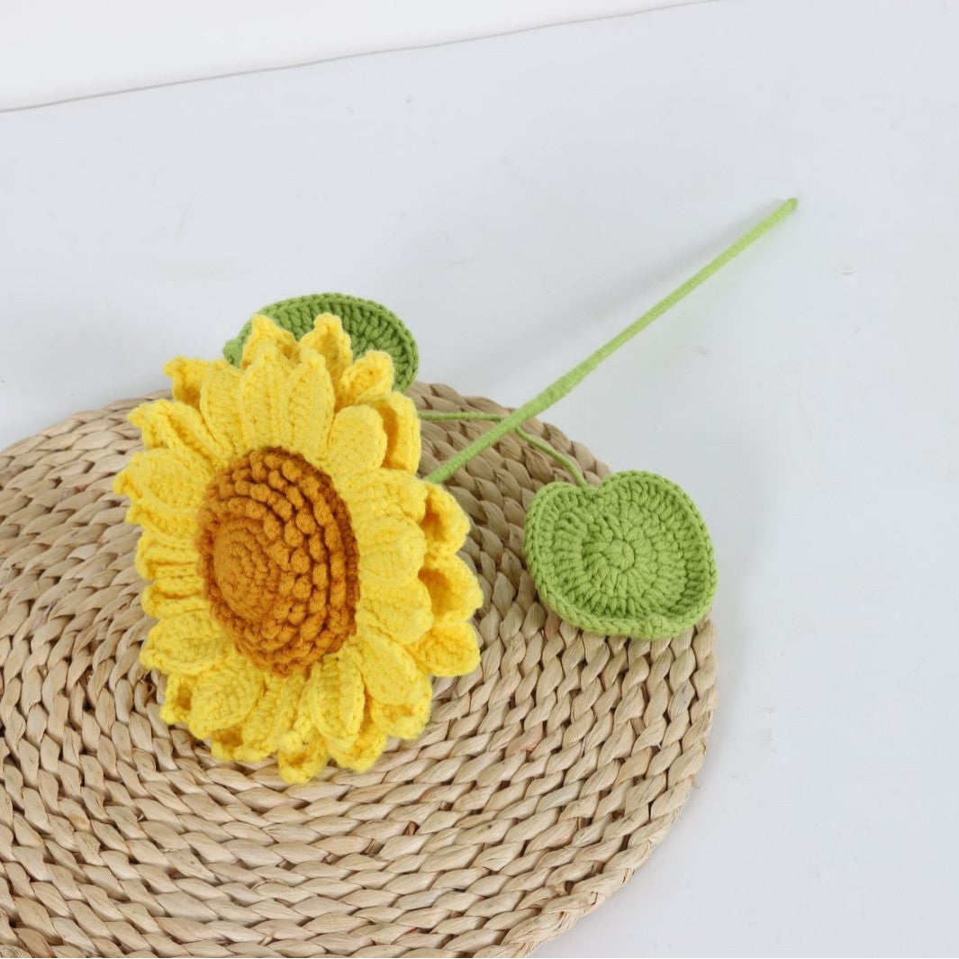 Giftwowo Handmade Single-Layer Sunflower Bouquet - Light Green Yarn Sunflower, Perfect Gift for Any Occasion