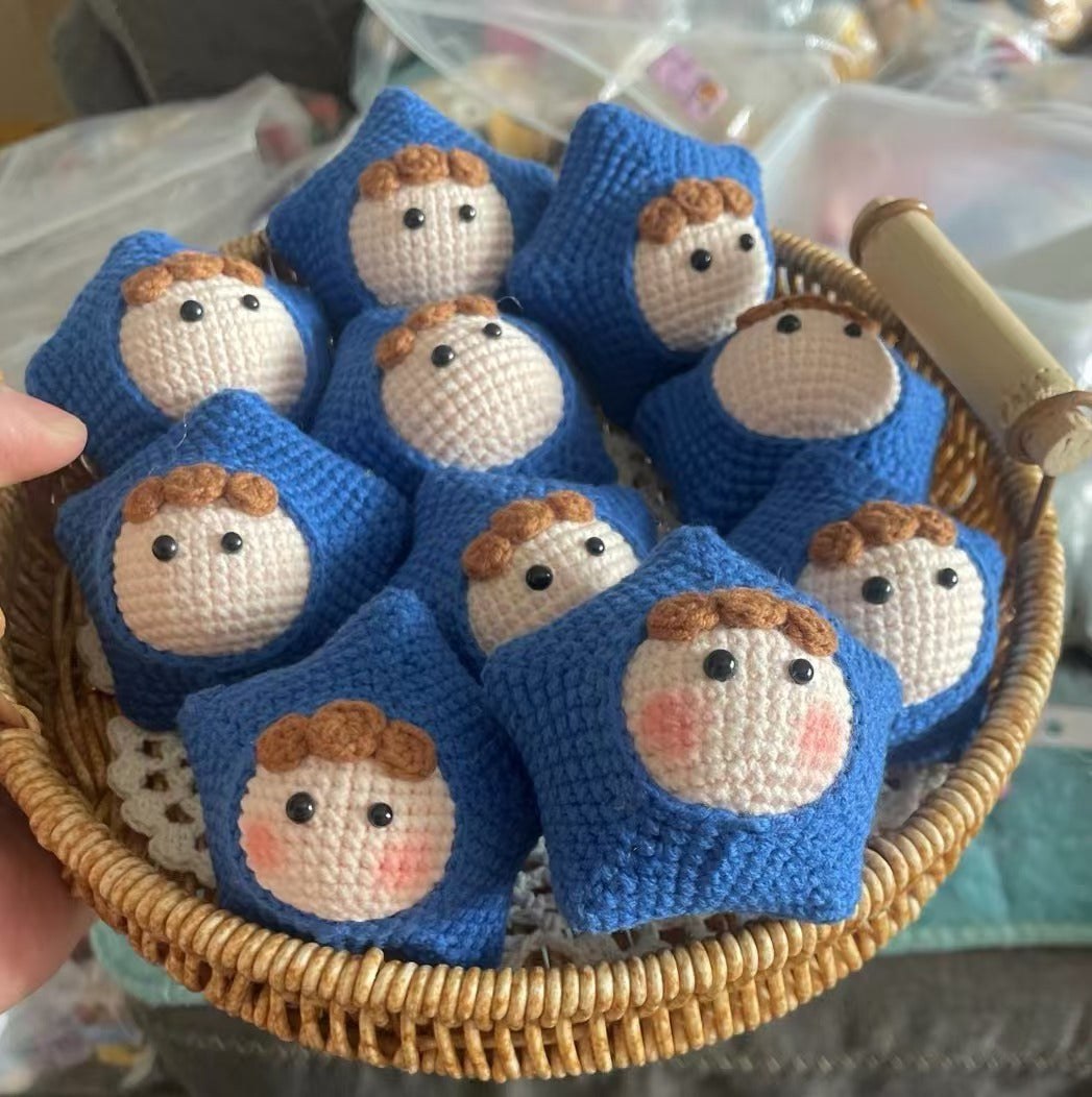 Giftwowo Pom-Pom Yarn Crochet, DIY Handmade Gift for Boyfriend and Girlfriend, Birthday and Qixi Festival, Unique Gift for Girls