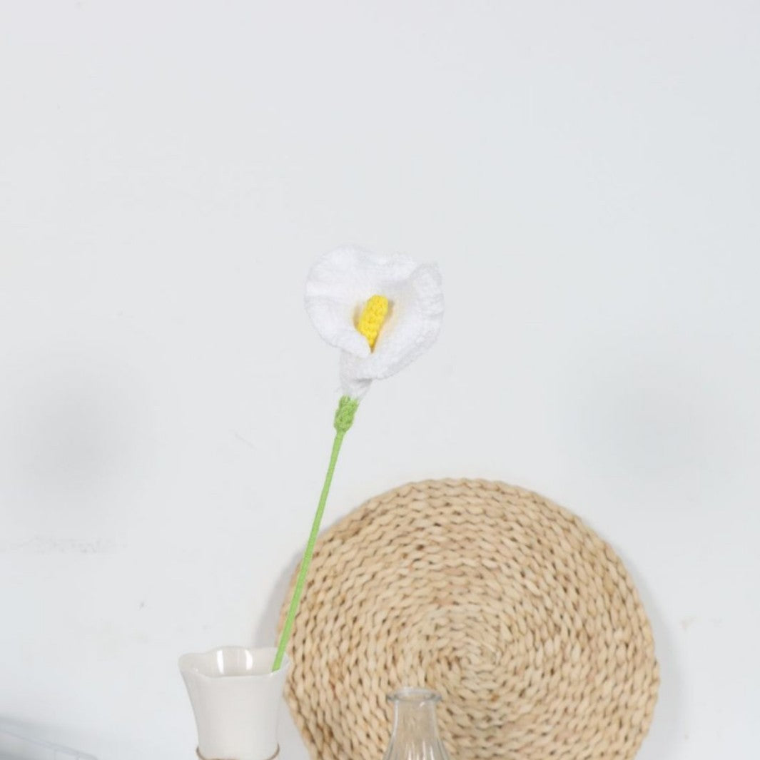 Giftwowo Handmade Crochet Calla Lily Yarn Flower - Faux Yarn Eternal Flower for Home Decor, Handcrafted Calla Lily Crochet Art
