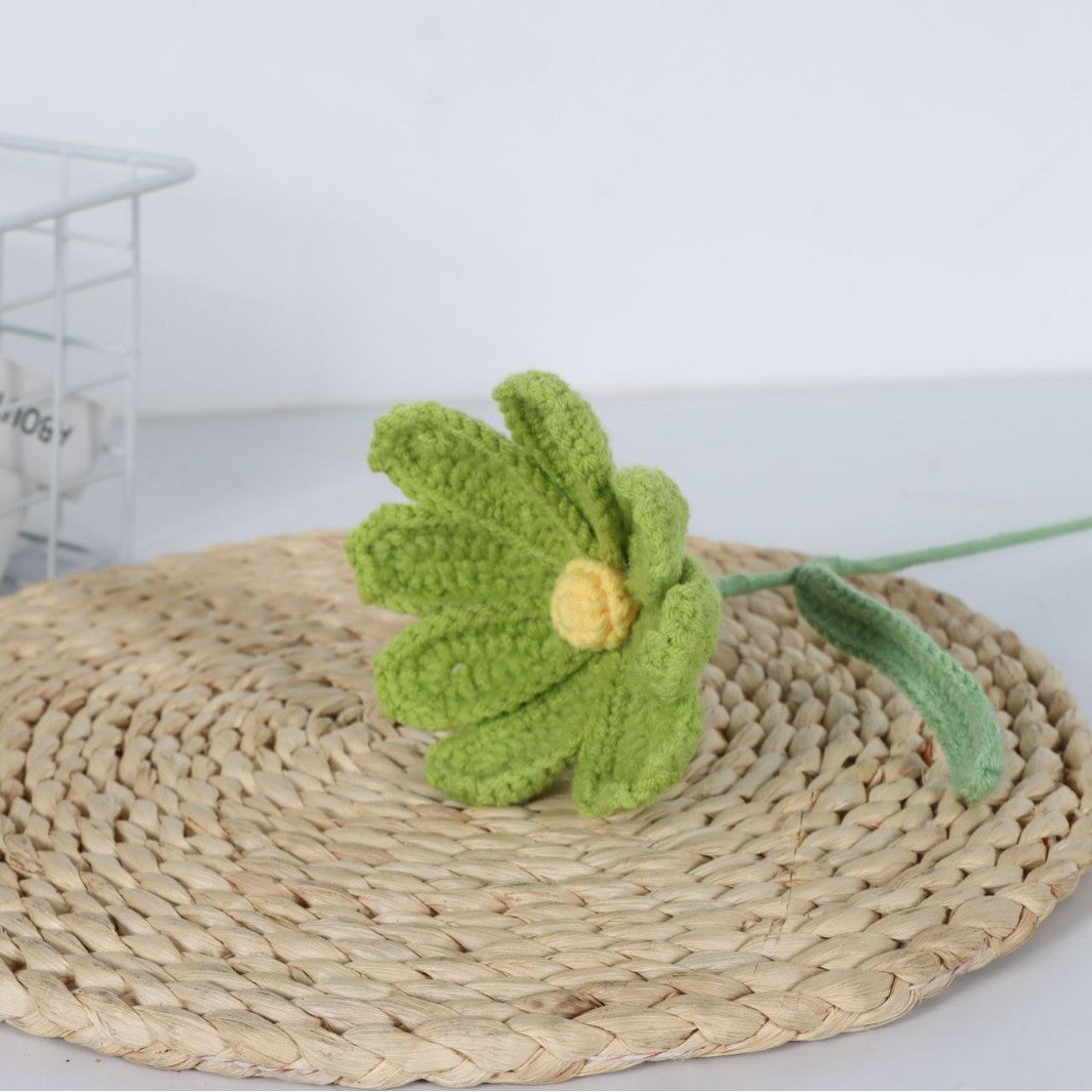 Giftwowo Handmade Yarn Cosmos Flower Bouquet - Faux Crochet Flowers for Home Decor & Creative Desk Ornament, Handmade Yarn Cosmos