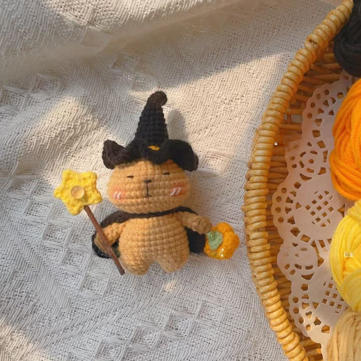 Giftwowo Finished Crochet Doll Keychain, Handmade Yarn Crochet Figurine, Creative Gift Keychain, Retail Handmade Accessories