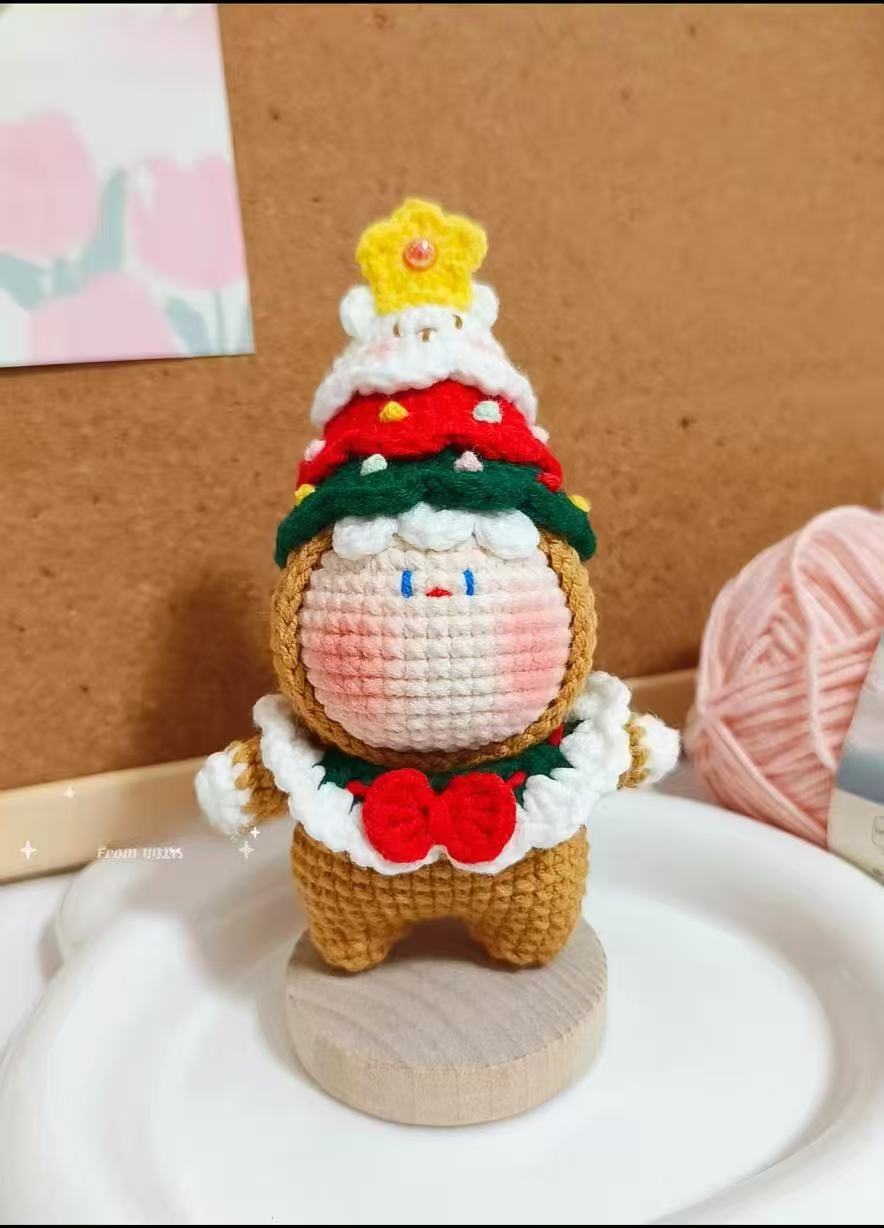 Giftwowo Finished Crochet Doll Keychain, Handmade Yarn Crochet Figurine, Creative Gift Keychain, Retail Handmade Accessories