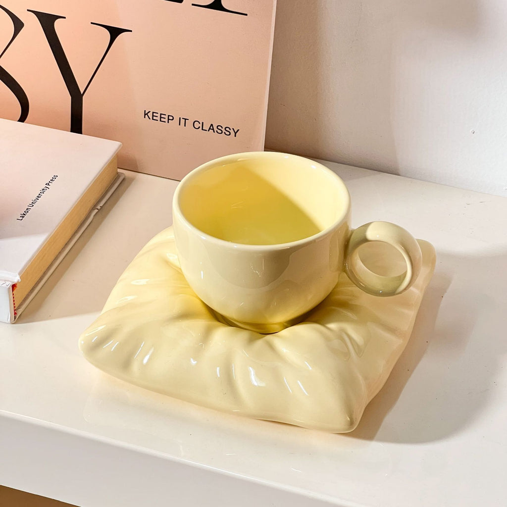 Giftwowo 1PC Niche Creative High-Design Pillow & Chubby Coffee Cup with Saucer Gift Set – Perfect for Birthday Gifts