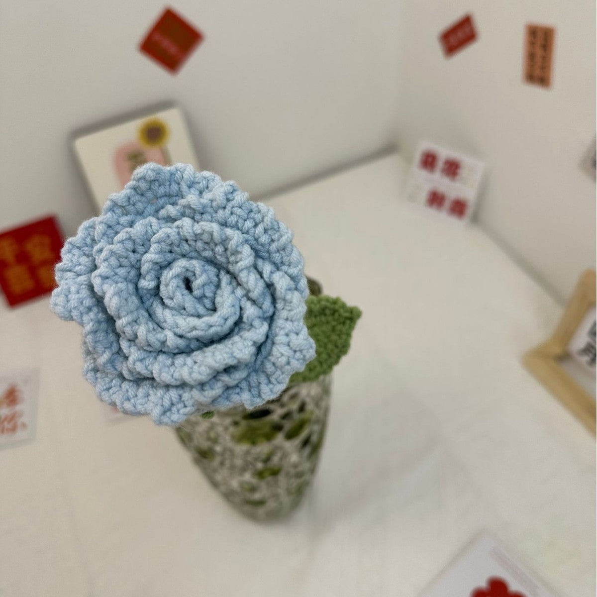 Giftwowo 1PC Hibiscus Handcrafted Yarn Flowers – Ready-to-Display Crochet Bouquet, DIY Handmade Mother's Day Gift