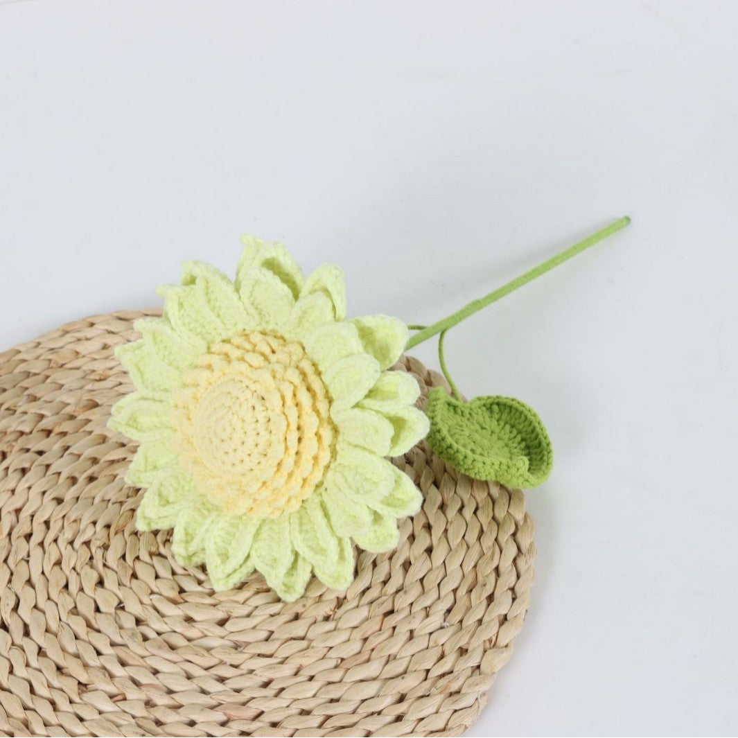 Giftwowo Handmade Single-Layer Sunflower Bouquet - Light Green Yarn Sunflower, Perfect Gift for Any Occasion