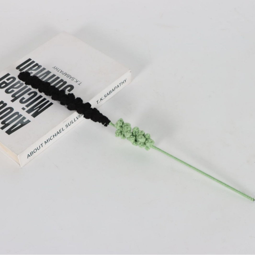 Giftwowo Handmade Lavender Yarn Flower Bouquet - Faux Lavender Flowers for Valentine's Day Gift & Home Decor