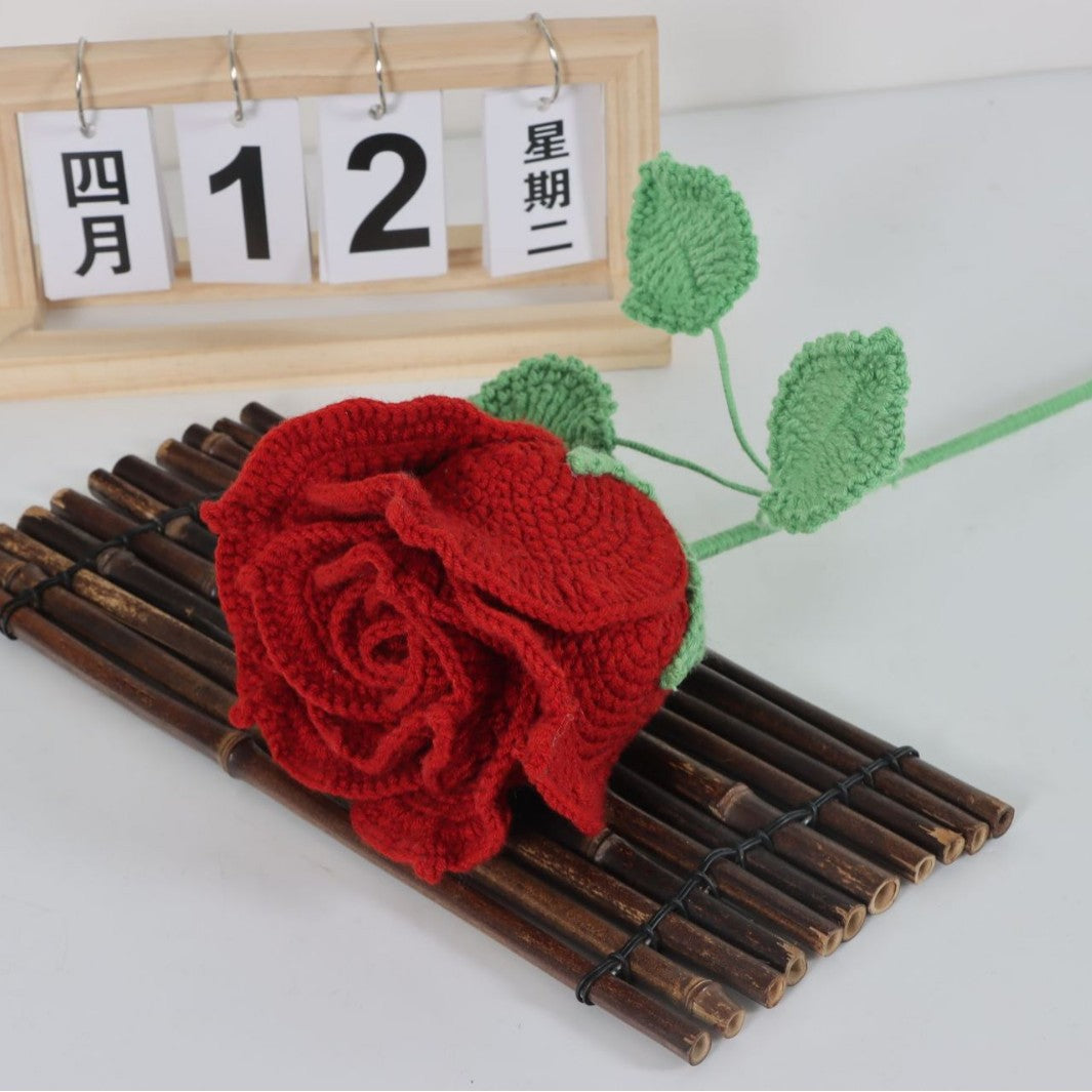 Giftwowo Handmade Yarn Rose Flower – Realistic Crochet Yarn Flowers, Perfect Valentine's Day Gift, Thai Rose Style for Lovers, DIY Knitted Floral Decoration