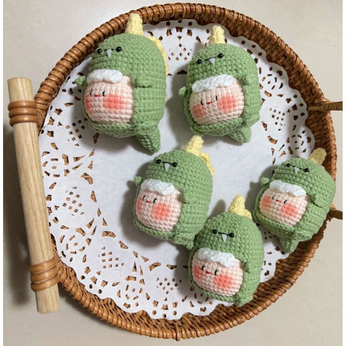 Giftwowo Pom-Pom Yarn Crochet, DIY Handmade Gift for Boyfriend and Girlfriend, Birthday and Qixi Festival, Unique Gift for Girls