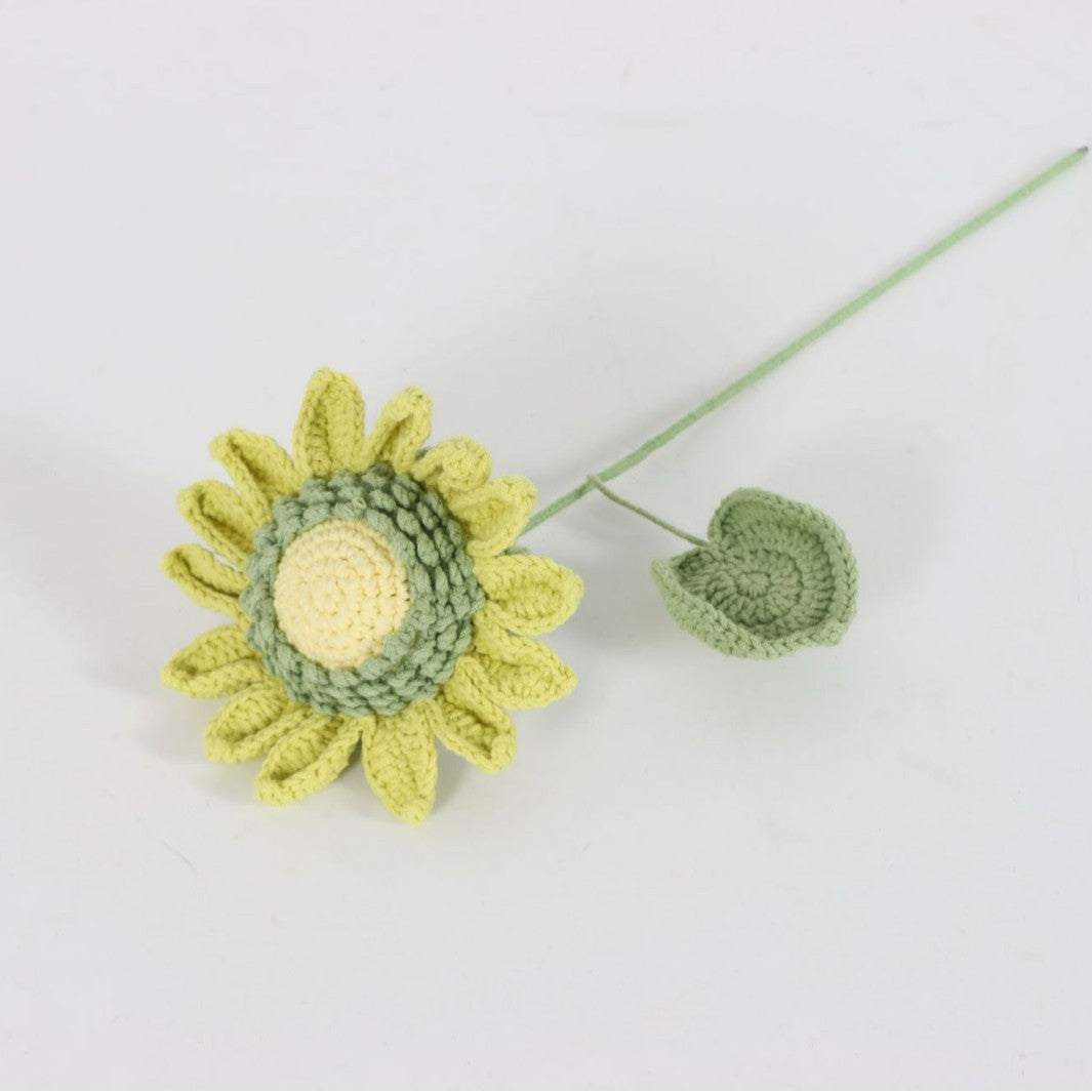 Giftwowo Handmade Single-Layer Sunflower Bouquet - Light Green Yarn Sunflower, Perfect Gift for Any Occasion