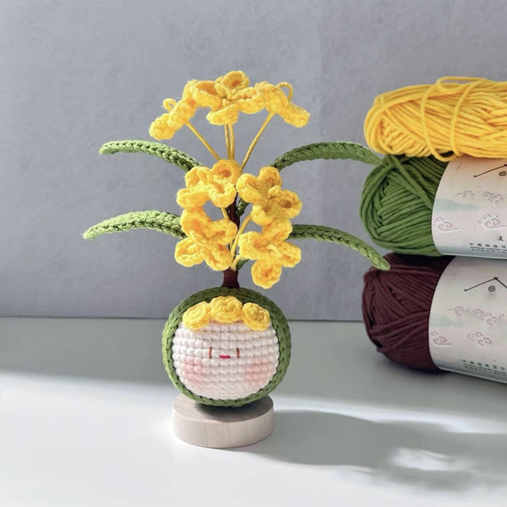 Giftwowo Knitted Flower Bouquet Pom-Pom Ornament, Handmade Yarn Crochet Doll, Cute and Unique Gift