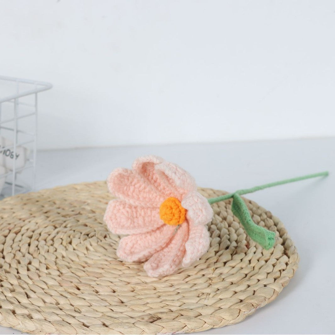 Giftwowo Handmade Yarn Cosmos Flower Bouquet - Faux Crochet Flowers for Home Decor & Creative Desk Ornament, Handmade Yarn Cosmos