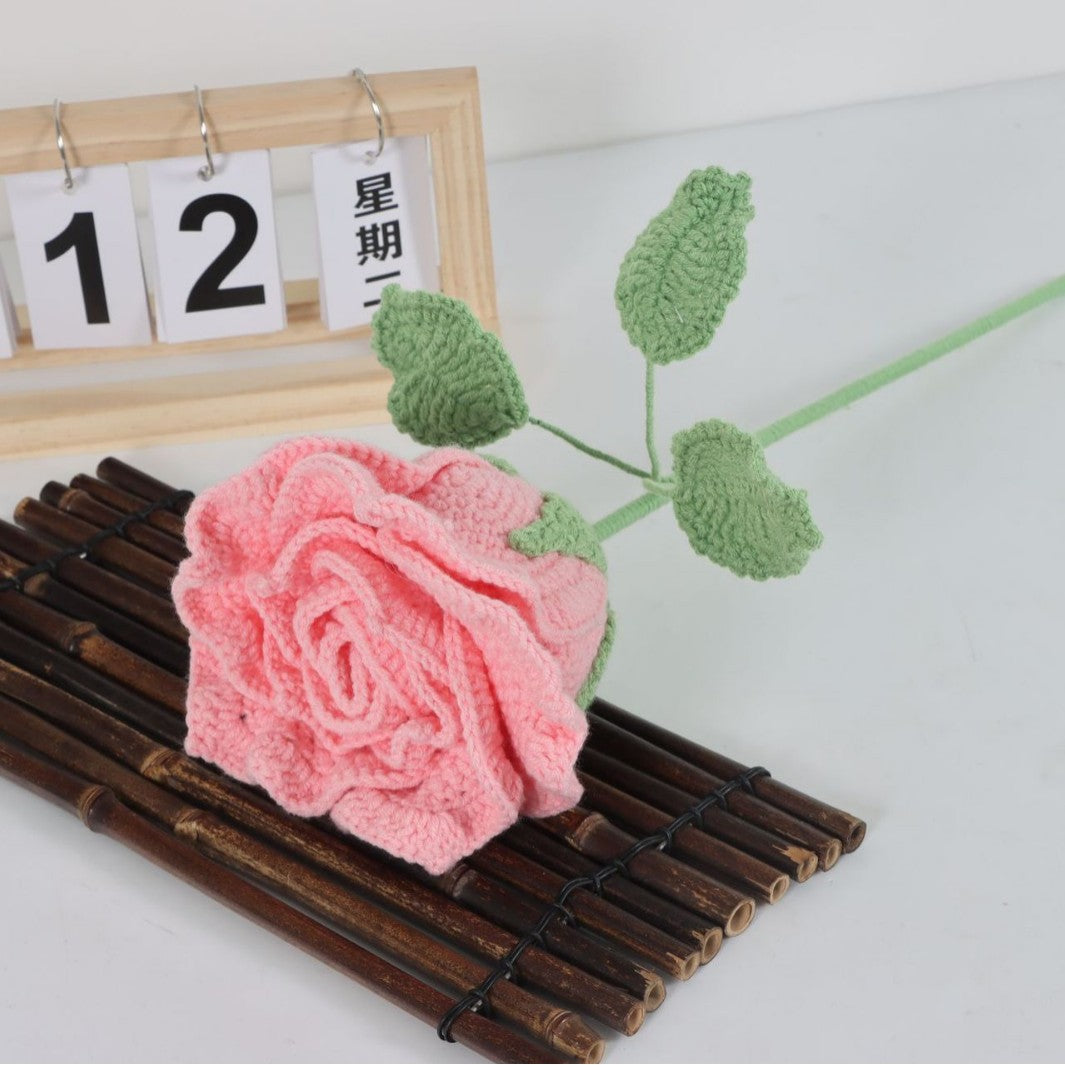 Giftwowo Handmade Yarn Rose Flower – Realistic Crochet Yarn Flowers, Perfect Valentine's Day Gift, Thai Rose Style for Lovers, DIY Knitted Floral Decoration