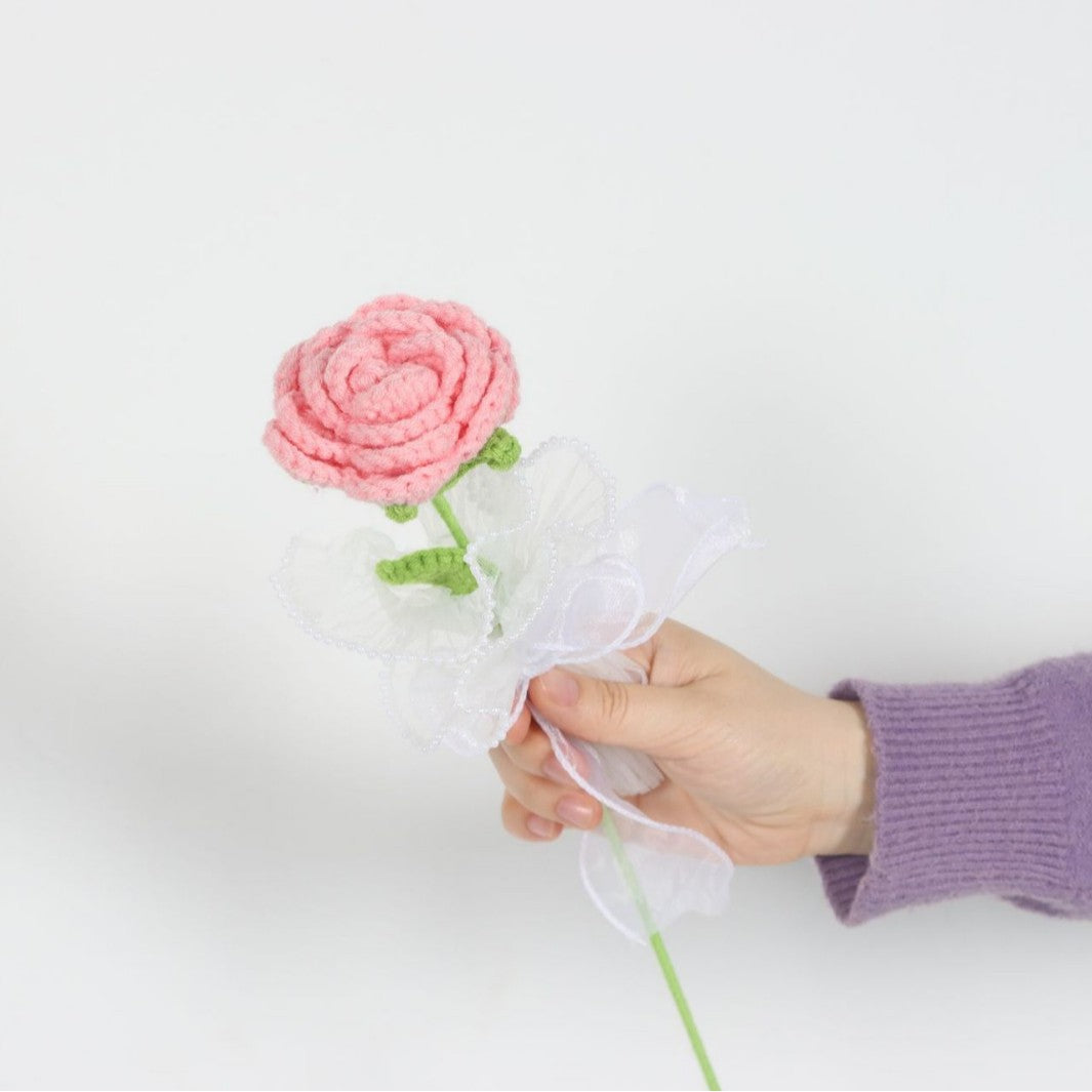 Giftwowo 1PC Finished Knitting Crochet, Rose Flowers Wedding Bridal Artificial Flowers Valentine's Day Gift Birthday Party Home Table Decor