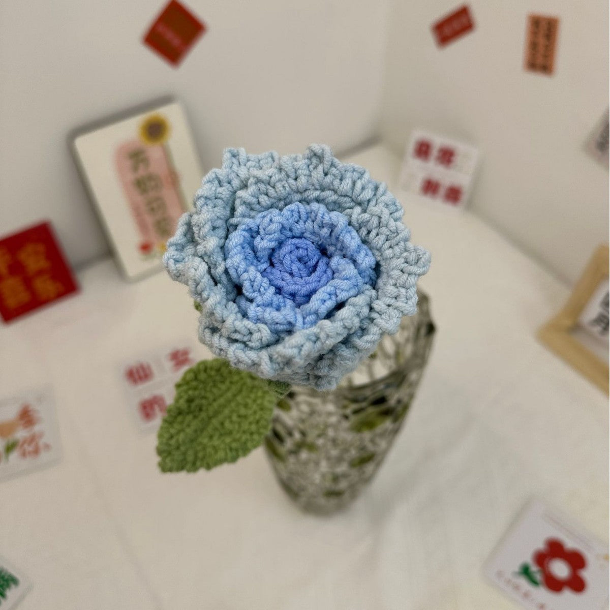 Giftwowo 1PC Hibiscus Handcrafted Yarn Flowers – Ready-to-Display Crochet Bouquet, DIY Handmade Mother's Day Gift