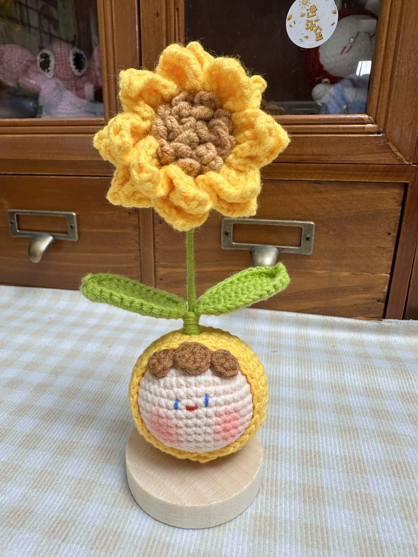 Giftwowo Finished Knitted Crochet Flower Pom-Pom Ornament, Handmade Unique Gift for Valentine's Day and Teacher's Day