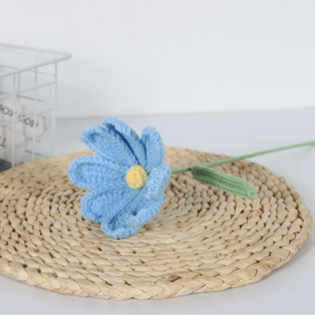 Giftwowo Handmade Yarn Cosmos Flower Bouquet - Faux Crochet Flowers for Home Decor & Creative Desk Ornament, Handmade Yarn Cosmos