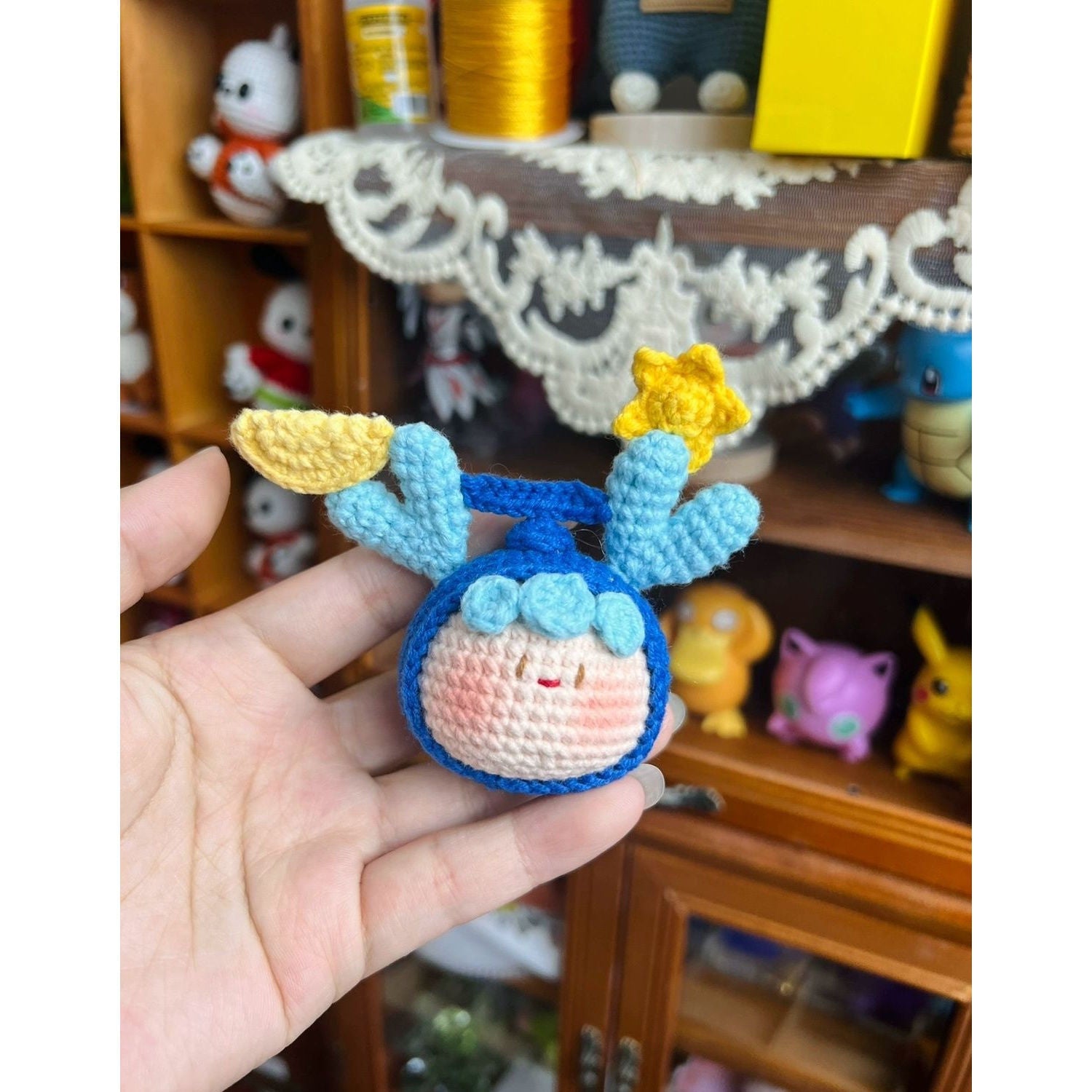 Giftwowo Handmade Zodiac Crochet Pom-Pom Keychain, Star Sign Doll Pendant, Perfect Gift for Boyfriend & Girlfriend