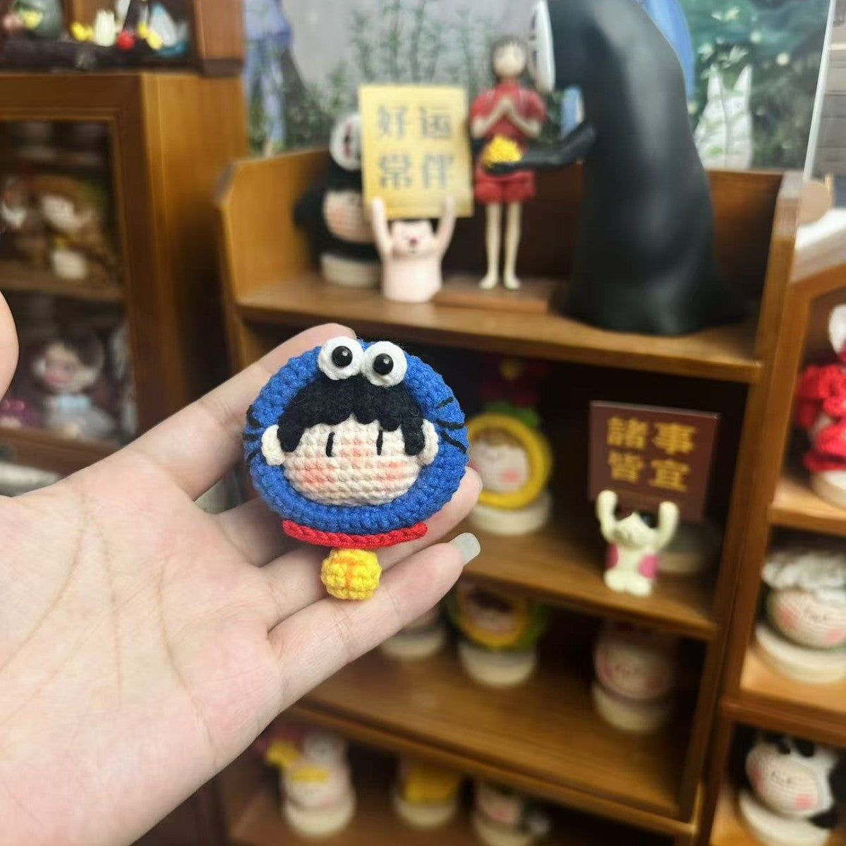 Giftwowo 1pc Handmade Crochet Yarn Doll, Ram's Horn Dragon Pom-Pom, Celebrity Idol Merchandise Keychain Accessory, Trendy Collectible