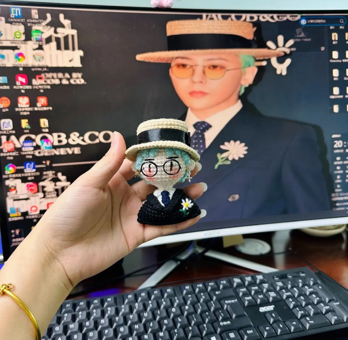 Giftwowo 1PC Handmade Crochet Yarn Doll Keychain, Figurine, Headband, Car Charm, Hair Accessory