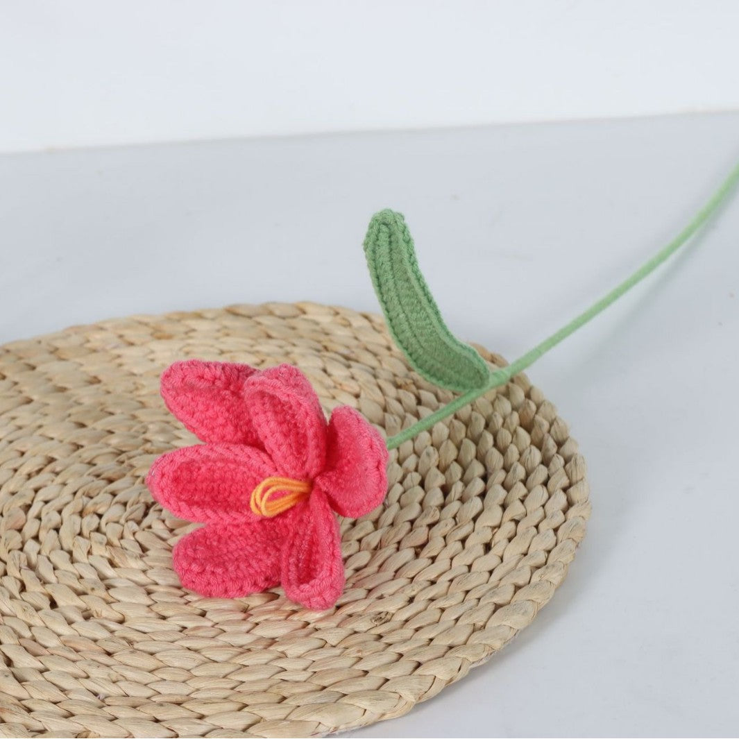 Giftwowo Handmade Yarn Tulip Bouquet - Wholesale Faux Crochet Open & Closed Tulip Flowers, Handcrafted Yarn Floral Arrangement