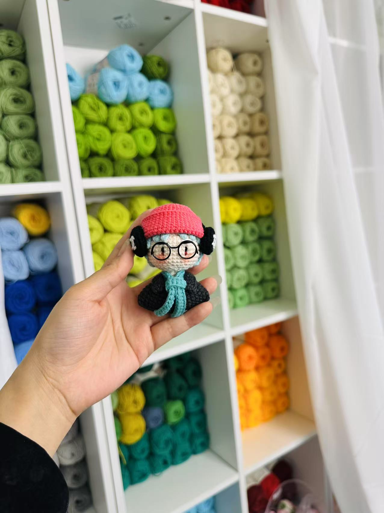 Giftwowo 1PC Handmade Crochet Yarn Doll Keychain, Figurine, Headband, Car Charm, Hair Accessory