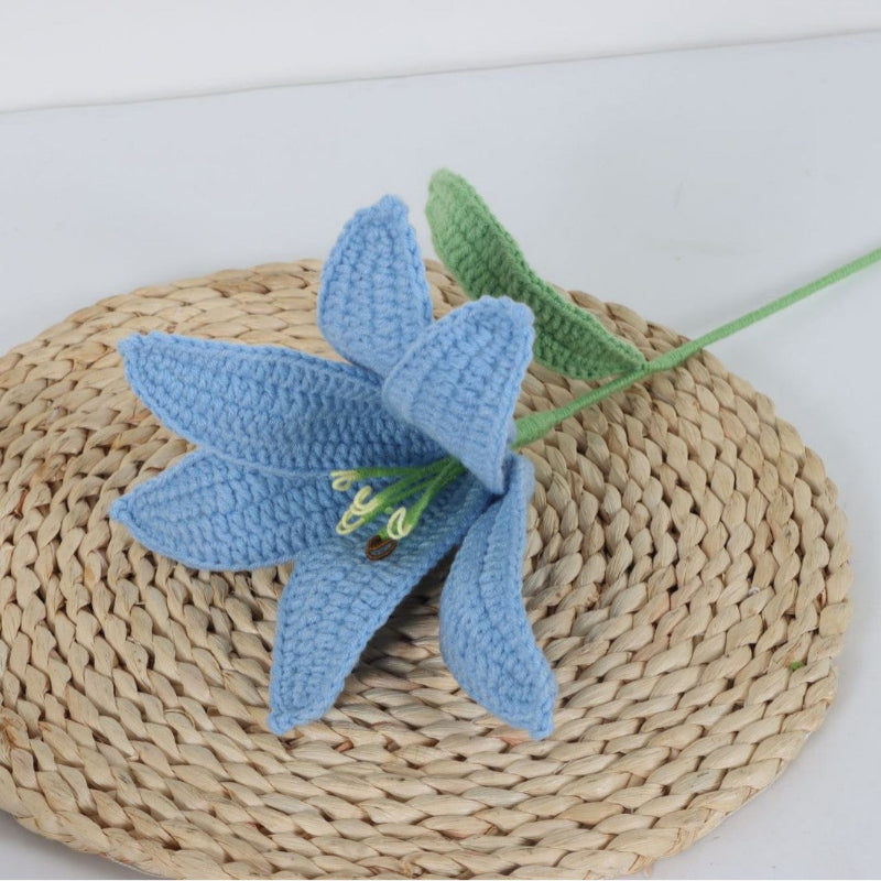 Giftwowo 1PC Lily Yarn Flower – Single Stem Crochet Faux Flower Bouquet, Perfect for Valentine's Day Favors, Handmade Yarn Flower