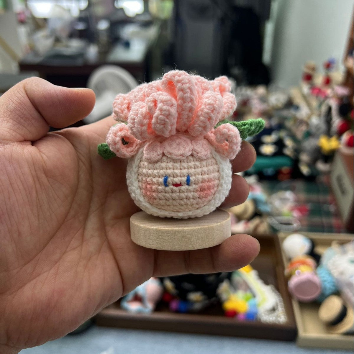 Giftwowo Handmade Yarn Flower Bouquet Dumpling Decoration – Finished DIY Crochet Gift for Teachers, Holiday Gift Idea