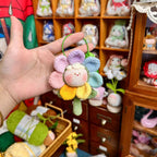 Giftwowo Handmade Rainbow Yarn Flower Dumpling Keychain – DIY Knitting Kit, Colorful Dopamine Style Wool Ball Bag Charm Gift