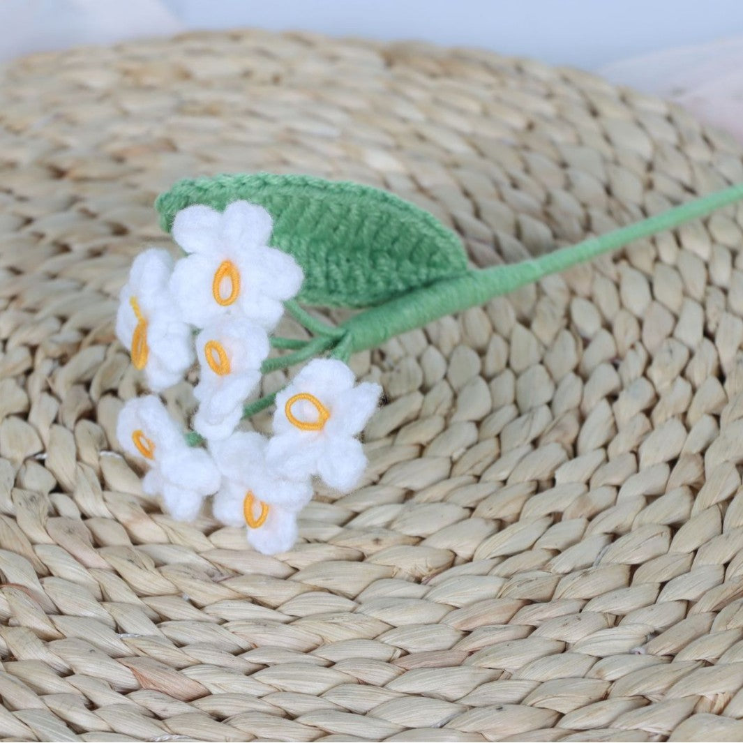 Giftwowo 1PC Forget-Me-Not Yarn Flowers – Handmade Crochet Faux Flowers, Perfect for Valentine's Day & Birthday Gifts