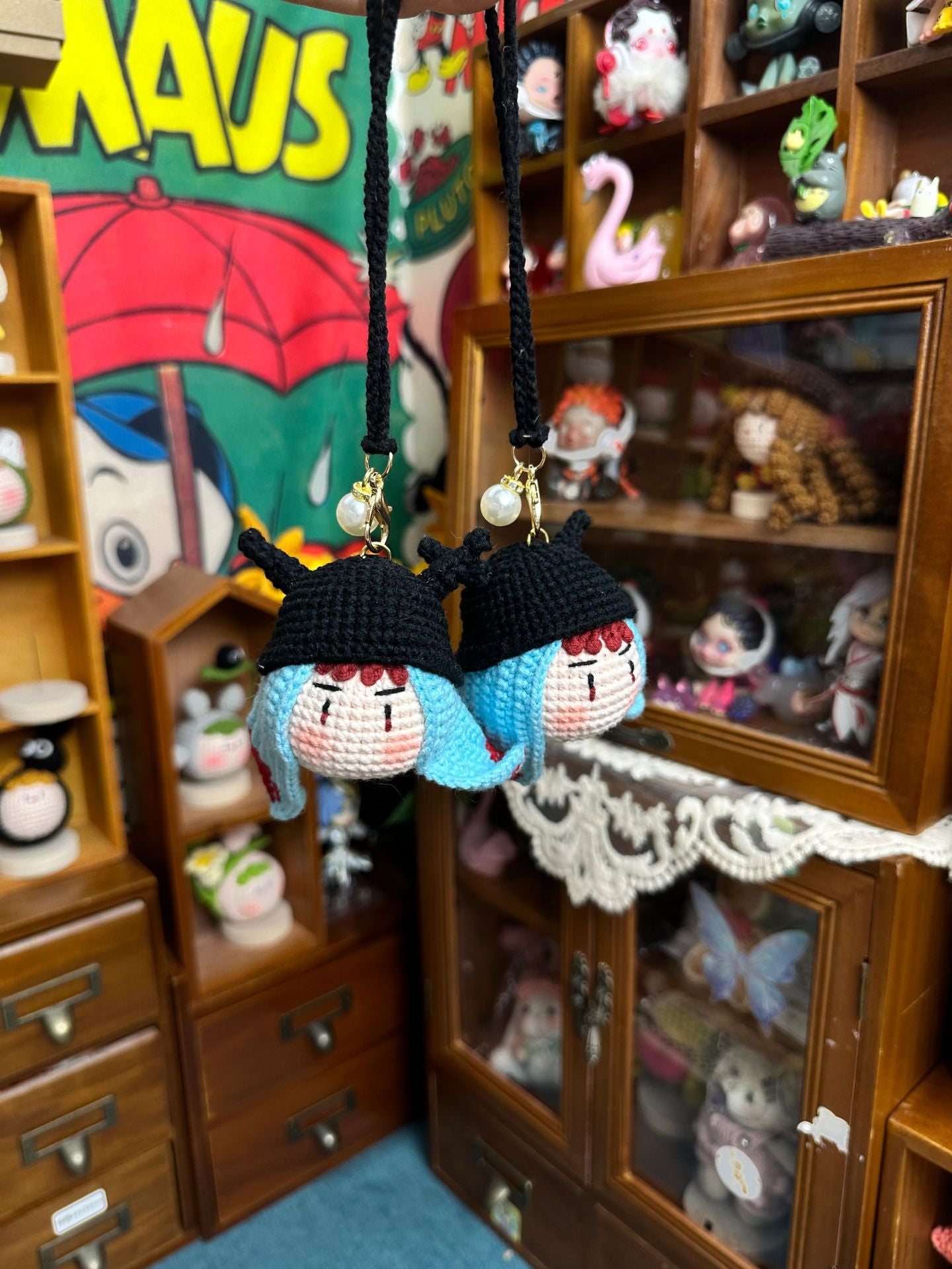 Giftwowo 1pc Handmade Crochet Yarn Doll, Ram's Horn Dragon Pom-Pom, Celebrity Idol Merchandise Keychain Accessory, Trendy Collectible