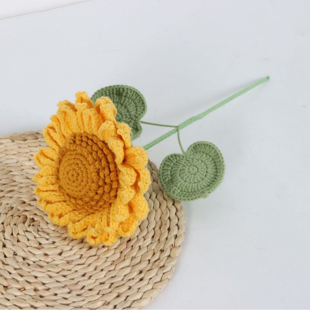 Giftwowo Handmade Single-Layer Sunflower Bouquet - Light Green Yarn Sunflower, Perfect Gift for Any Occasion