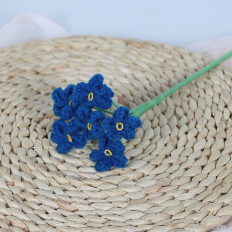 Giftwowo 1PC Forget-Me-Not Yarn Flowers – Handmade Crochet Faux Flowers, Perfect for Valentine's Day & Birthday Gifts