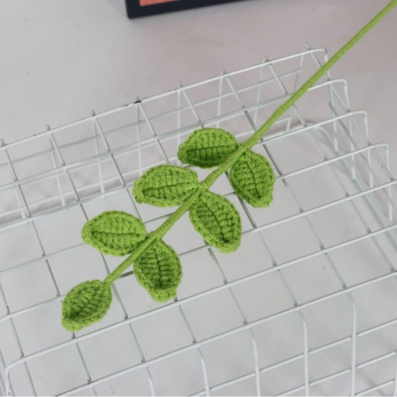 Giftwowo 1PC Eucalyptus Leaves – Handcrafted Yarn Floral Arrangement, Perfect for Living Room & Office Décor, Year-Round Woven Yarn Leaves