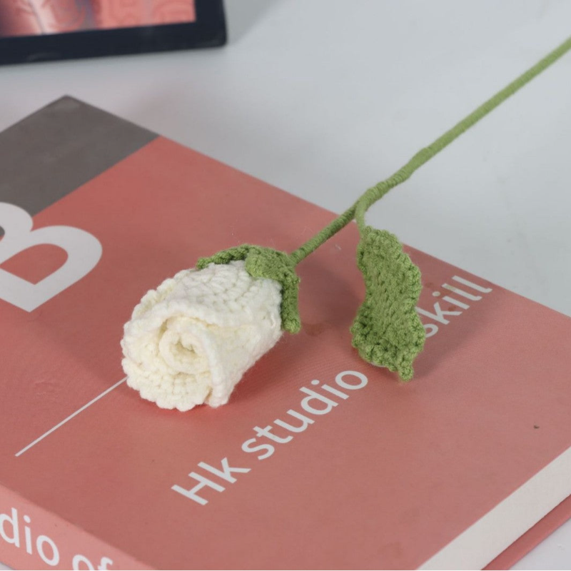 Giftwowo 1PC Handcrafted Yarn Flower Bouquet – Ready-to-Display Faux Eustoma Flowers, Crochet Floral Arrangement for Home Décor, Birthday Gift