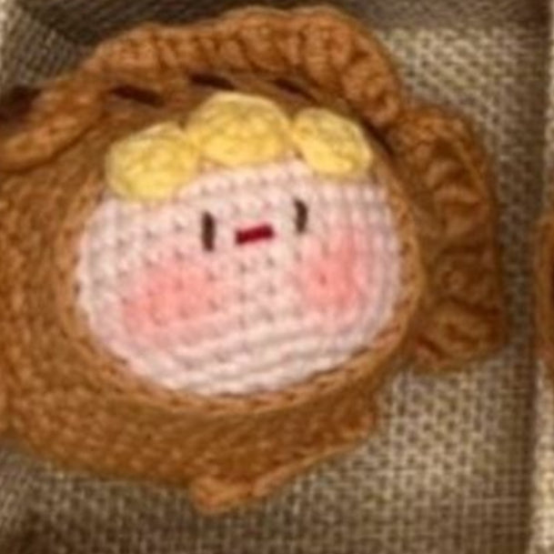 Giftwowo Pom-Pom Yarn Crochet Doll, Handmade Cute and Unique Accessory, DIY Adorable Ornament