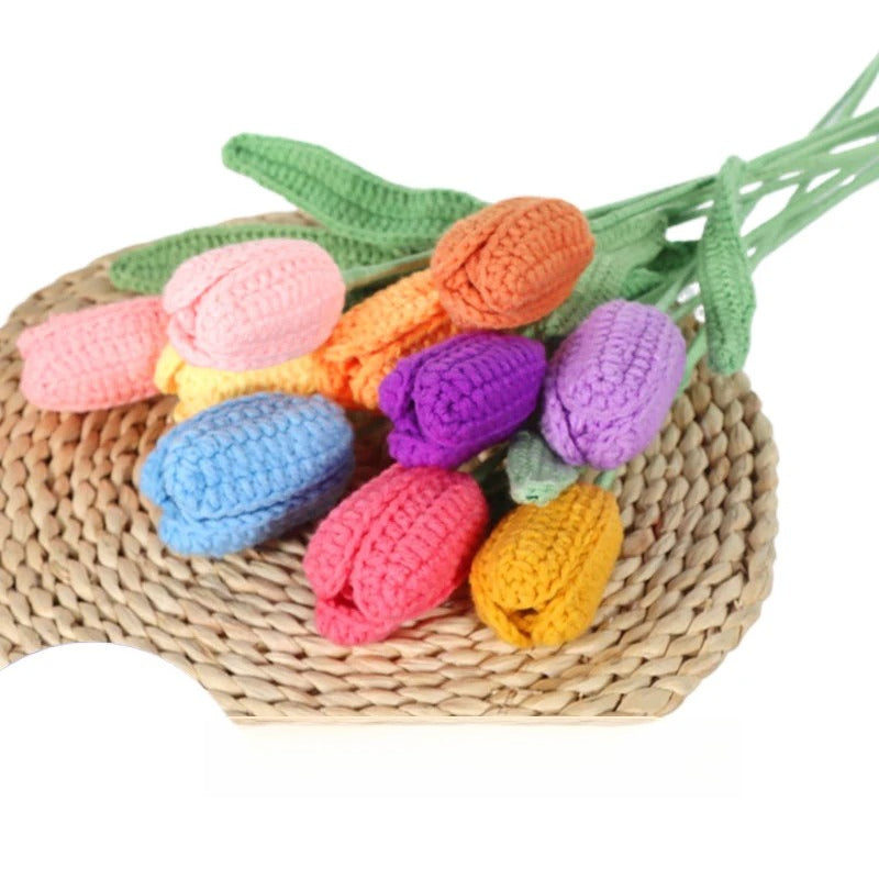 Giftwowo Handmade Crochet Yarn Tulip - Artificial Everlasting Flower, Open & Closed Blooming Yarn Tulips