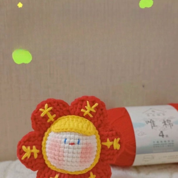 Giftwowo Pom-Pom Yarn Crochet Doll, Handmade Cute and Unique Accessory, DIY Adorable Ornament