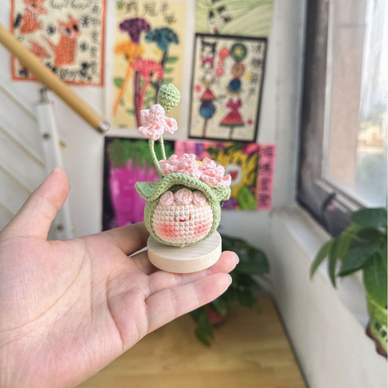 Giftwowo Handmade Crochet Lotus Pom-Pom Flower Bouquet, Yarn Woven Decorative Piece, Perfect Gift for Any Occasion